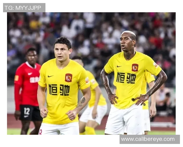 足球明星潮流新风尚毛线帽成为赛场外时尚标配